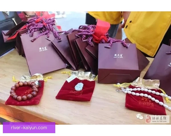 哈里·凯恩慈善活动助力儿童福利，传递关爱给年轻一代