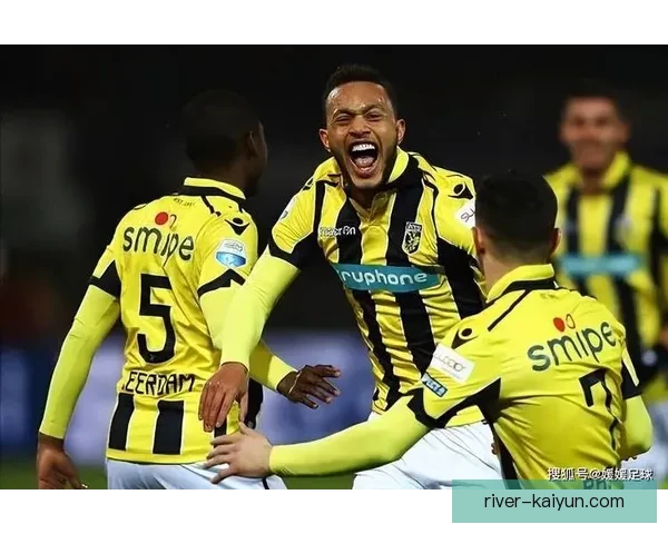 特温特本赛季进攻数据表现稳健，射门效率与关键传球持续提升